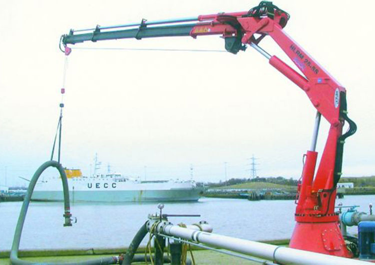 Transshipment cranes