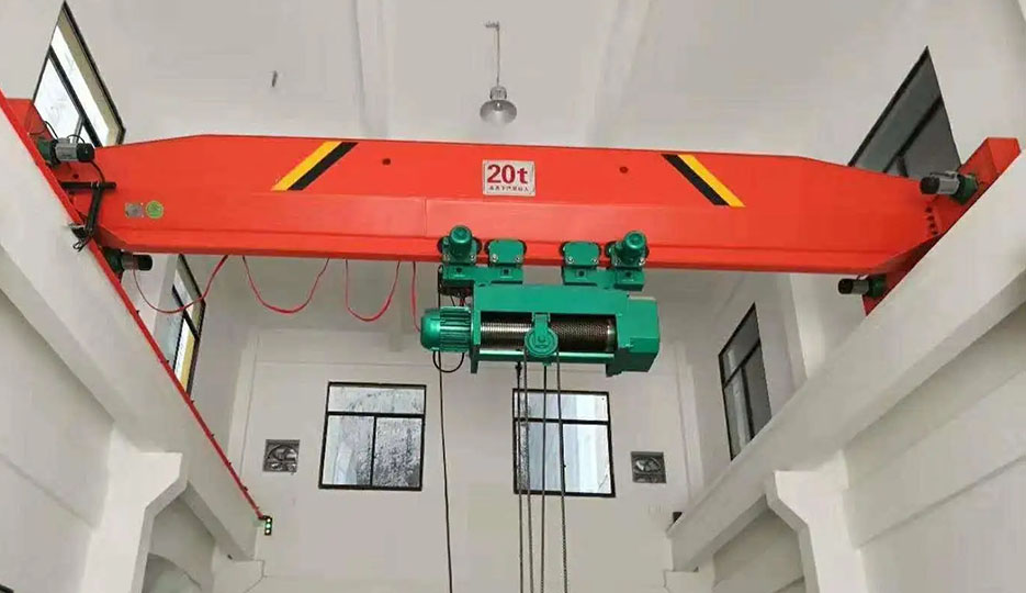 Wire rope electric hoist
