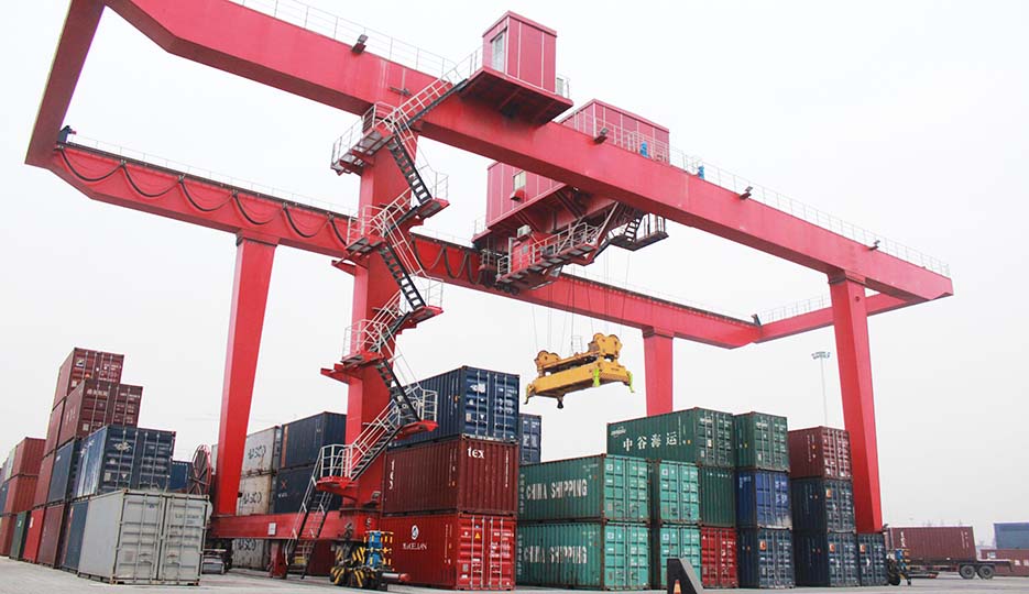 container gantry cranes