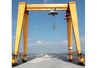 Rubber tyre gantry crane