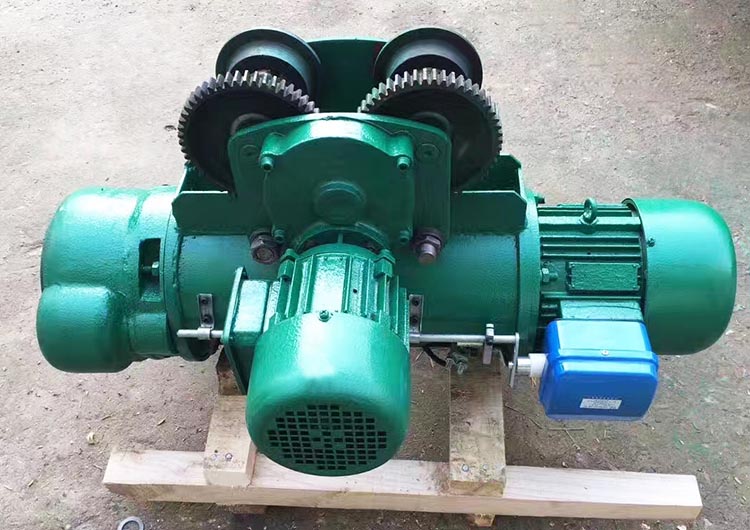 Wire rope electric hoist