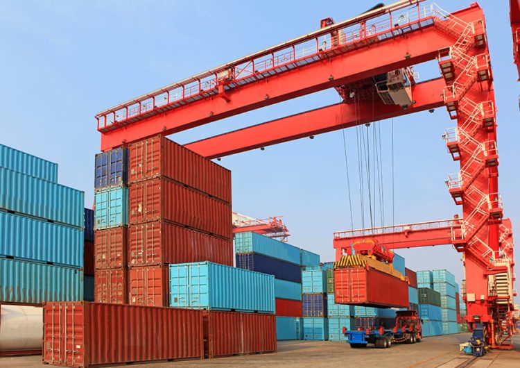 Container Gantry Crane

Features: High running speed, precise positioning, anti-corrosion and anti-salt spray design, capable of 24/7 heavy-duty operations.