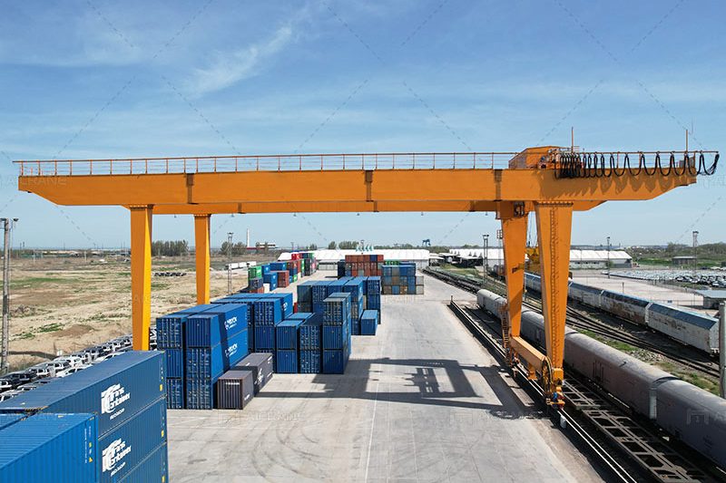 Inland Logistics Parks RMG Crane Inland Logistics Parks RMG Crane