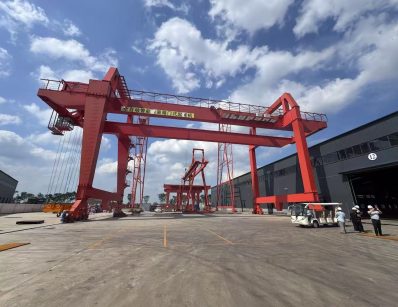 Rail Mounted Gantry Crane (RMG) manufacturer | custom gantry crane