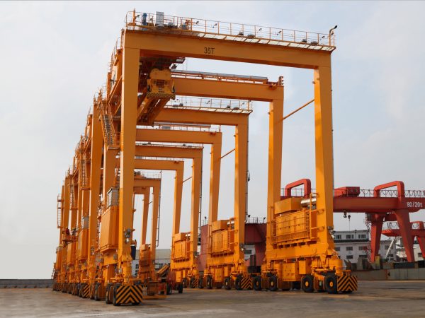 Rubber Tired Gantry (RTG) Crane Rubber Tired Gantry (RTG) Crane
