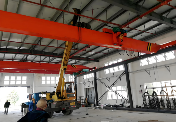 Side-mounted hoist design for LDP overhead crane Side-mounted hoist design for LDP overhead crane