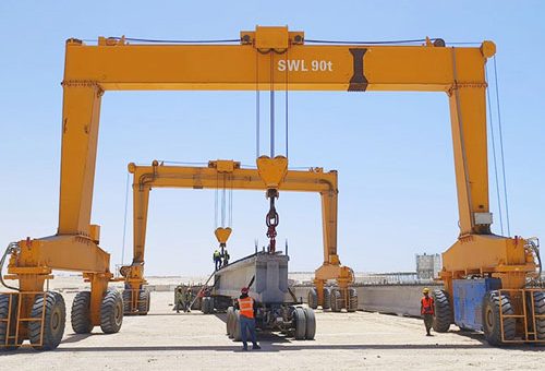 Single-girder rubber tyre gantry crane