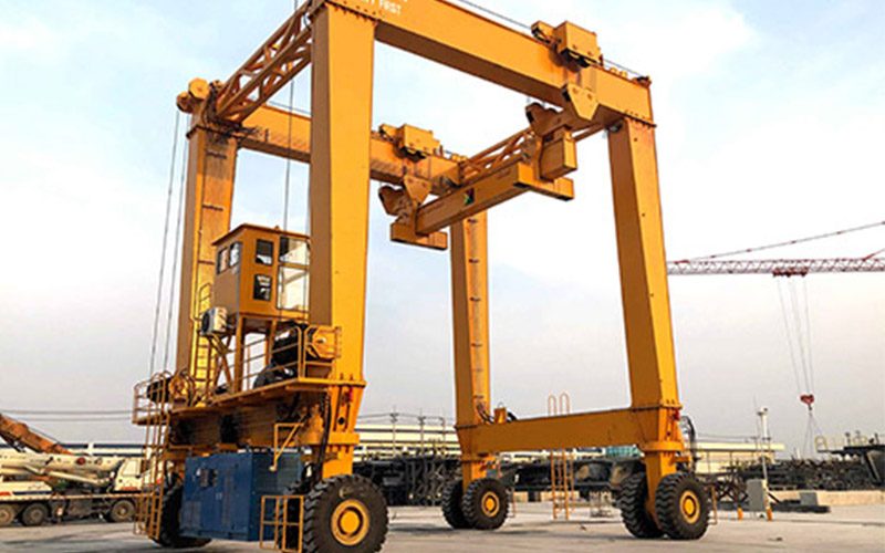 Straddle Carrier (RTG Alternative) Straddle Carrier (RTG Alternative)