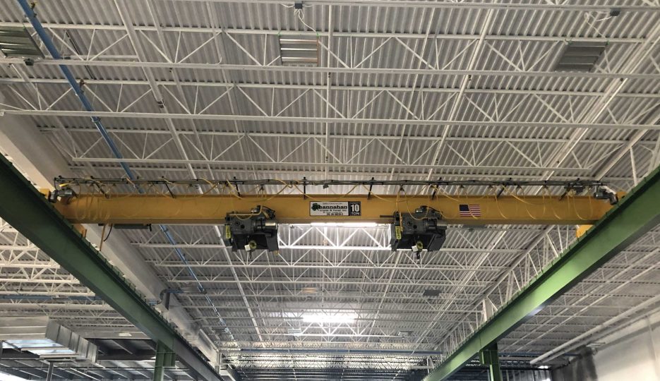Top running overhead crane